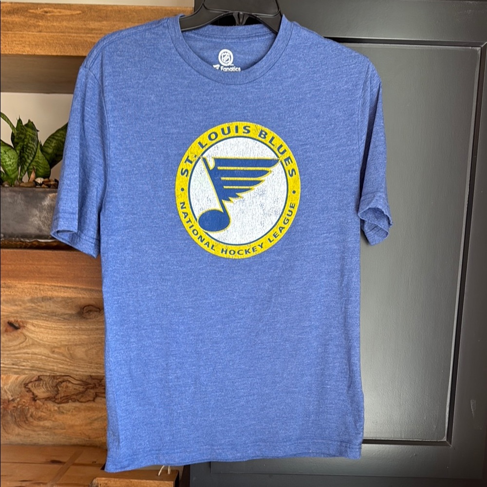 Fanatics Men's Blue St. Louis Blues T-Shirt adult small